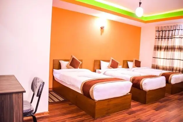 Standard Üç Kişilik Oda, 3 Tek Kişilik Yatak