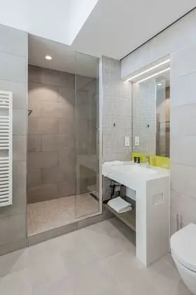 Comfort Tek Büyük Yataklı Oda, Şehir Manzaralı