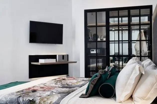 Senior Süit, 1 En Büyük (King) Boy Yatak