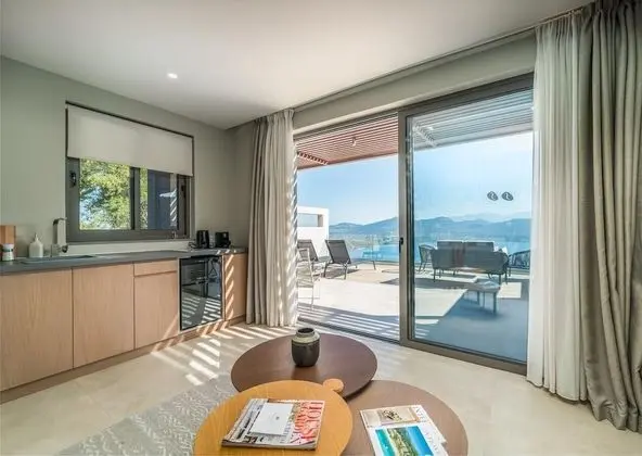 Superior Süit, Teras, Deniz Manzaralı