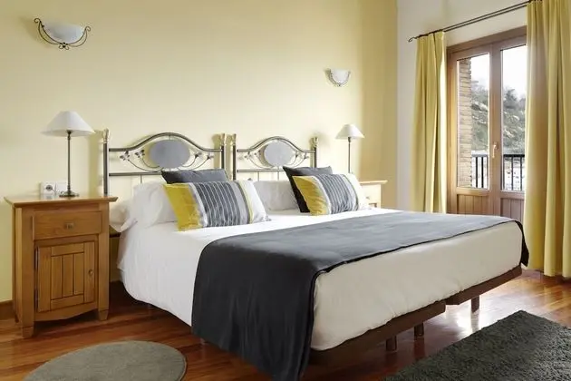 Tek Büyük Yataklı Oda, Deniz Manzaralı