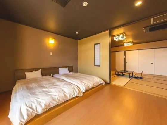 Traditional Oda (12 tatami + 2 Beds, with dinner)