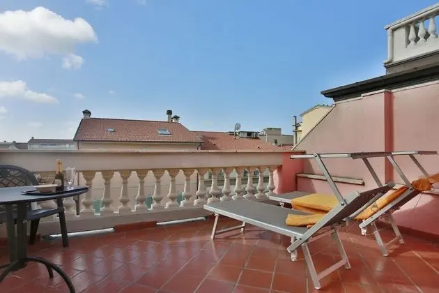 Tek Büyük Yataklı Oda, Balkon