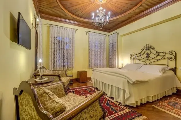 Cara Deluxe Double Room