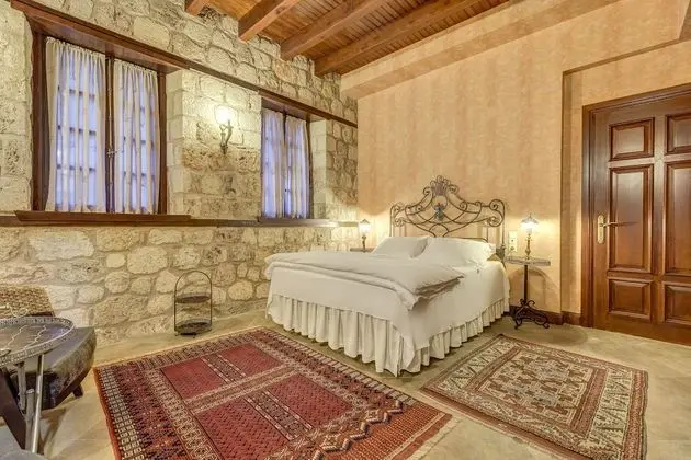 Handan Deluxe Double Room
