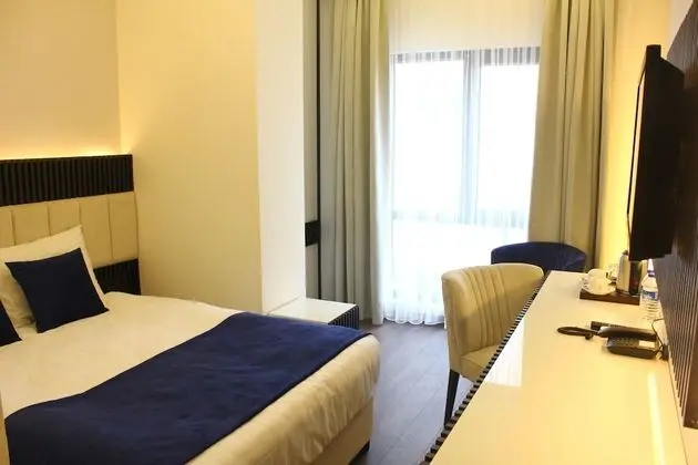 Executive Üç Kişilik Oda