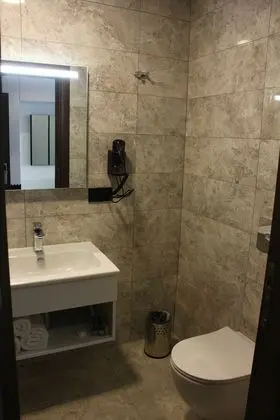 Standard Tek Büyük veya İki Ayrı Yataklı Oda