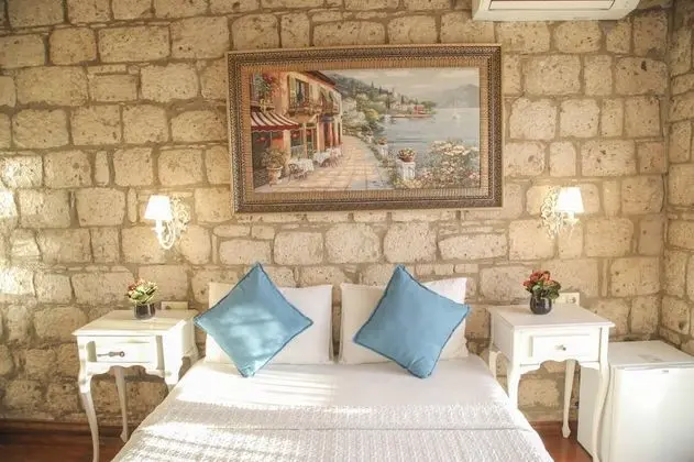 Standart Oda, Bahçe Manzaralı, Fransız Balkonlu