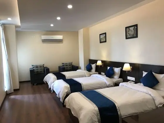 Üç Kişilik Oda
