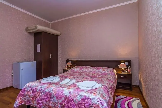 Comfort Tek Büyük Yataklı Oda, Balkon, Avlu Manzaralı