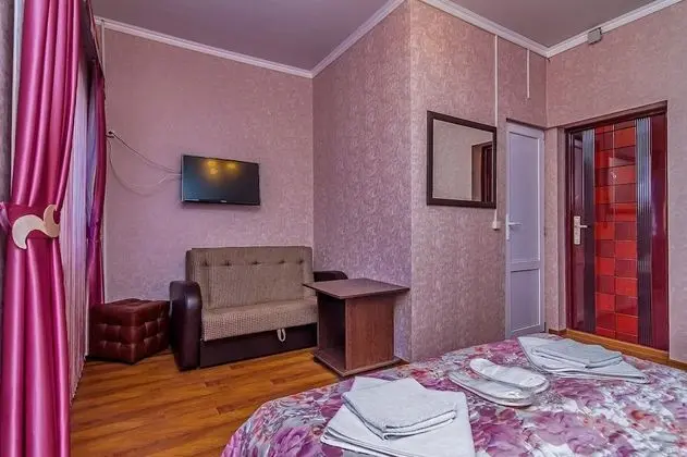 Comfort Tek Büyük Yataklı Oda, Balkon, Avlu Manzaralı