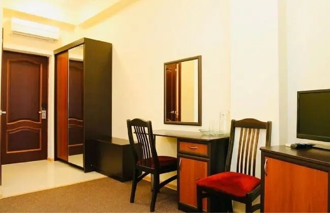 Standard Tek Büyük veya İki Ayrı Yataklı Oda