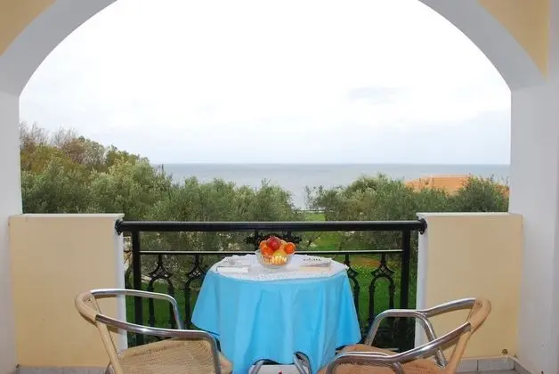 Üç Kişilik Oda