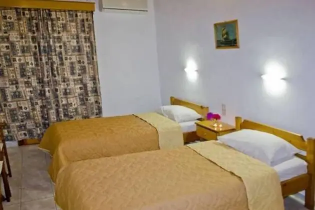 Stüdyo, Bahçe Manzaralı
