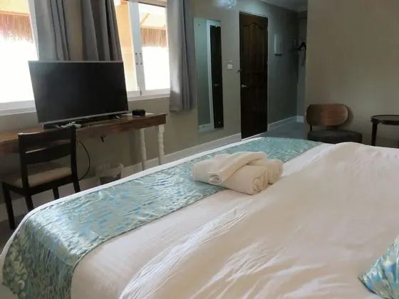 Deluxe Tek Büyük Yataklı Oda, Resort Manzaralı