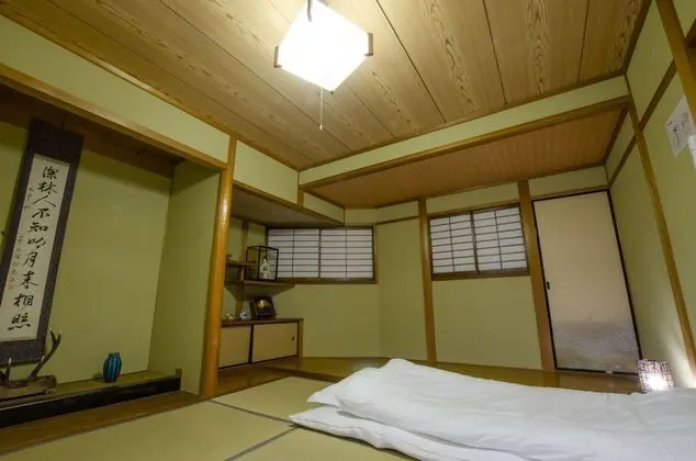 Ev (Private Vacation)
