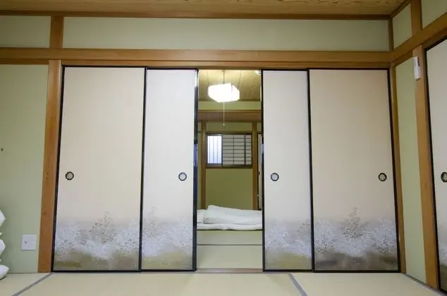 Ev (Private Vacation)