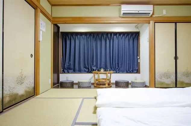 Ev (Private Vacation)