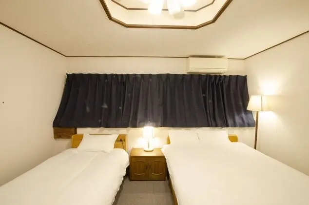 Ev (Private Vacation)