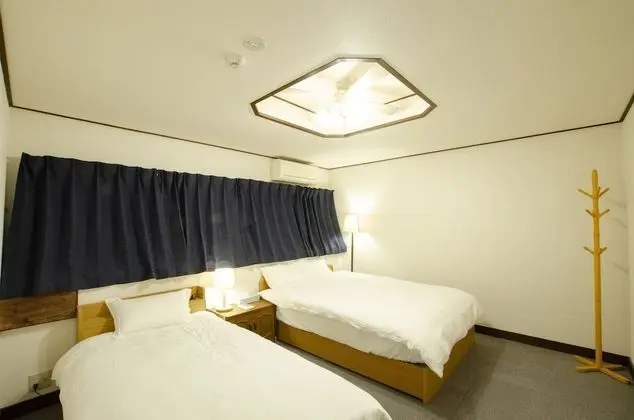 Ev (Private Vacation)