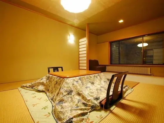 Standard Oda, Sigara İçilebilir (Japanese Style)