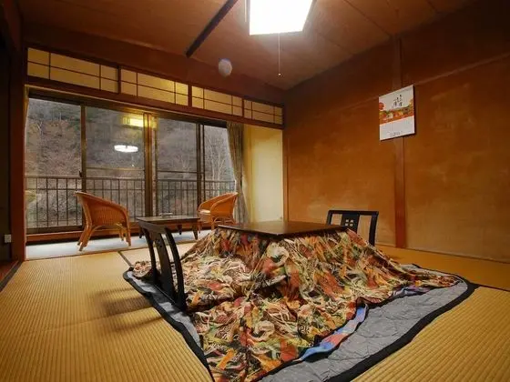 Standard Oda, Sigara İçilebilir (Japanese Style)