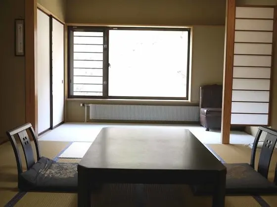 Standard Oda, Sigara İçilebilir (Japanese Style)