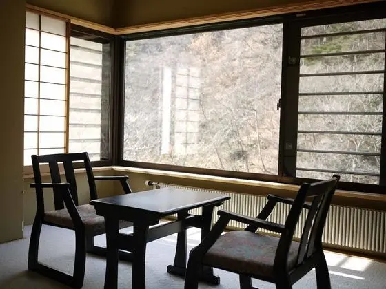 Superior Oda, Sigara İçilebilir (Japanese Style)
