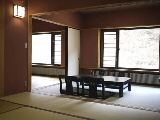 Superior Oda, Sigara İçilebilir (Japanese Style)