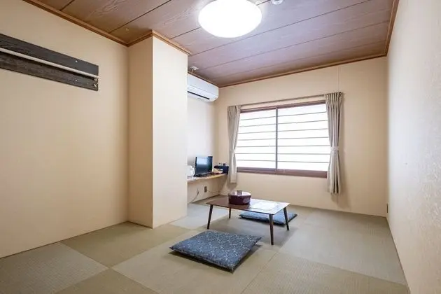 Traditional Oda, Ortak Banyo (Japanese Style, )