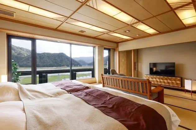 Suite Rakuga (with Open-Air Bath, Onsen Pass Included) Non-smoking
