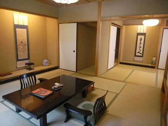 Traditional Oda (Japanese Style Semi-Suite)
