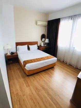 Standard Tek Büyük veya İki Ayrı Yataklı Oda, Sigara İçilmez