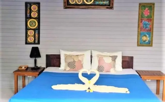 Tek Büyük Yataklı Oda, Kişiye Özel Havuzlu