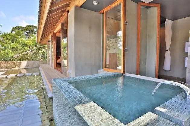 Villa (Kawasemi no su, Mukaka)