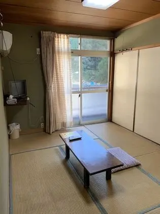 Tek Büyük Yataklı Oda, Sigara İçilebilir (2nd floor)