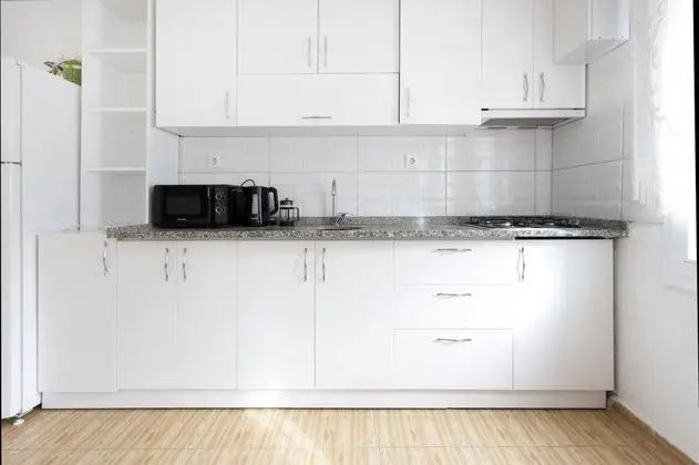 Apartment,bahçe Manzaralı,zemin Kat