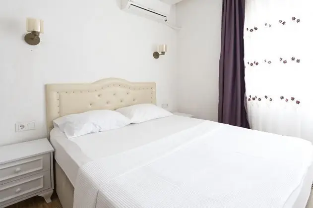 Apartment,bahçe Manzaralı,zemin Kat