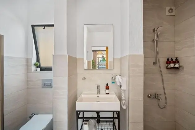 Standart Oda, Havuz ve Bahçe Manzaralı, Balkon veya Teraslı