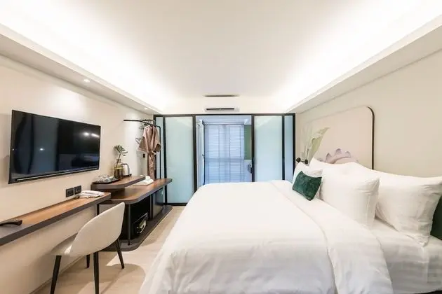 Deluxe Tek Büyük Yataklı Oda