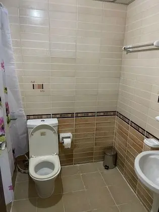 Single Bed in 5 Beds Dormitory Room For Male