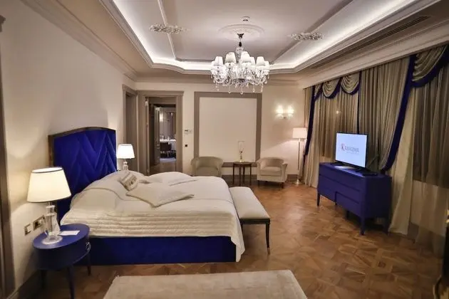 Royal Residence