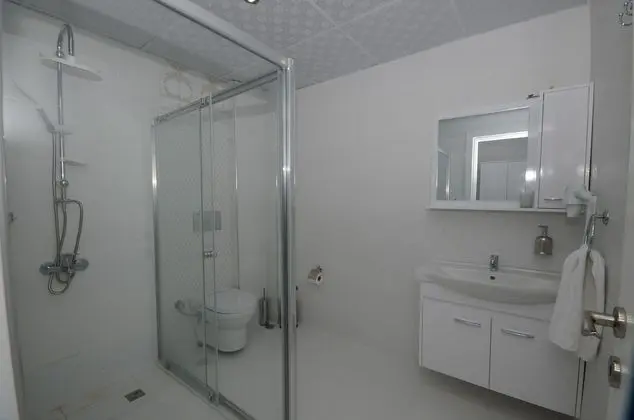 Standard Tek Büyük Yataklı Oda, Bahçe Manzaralı