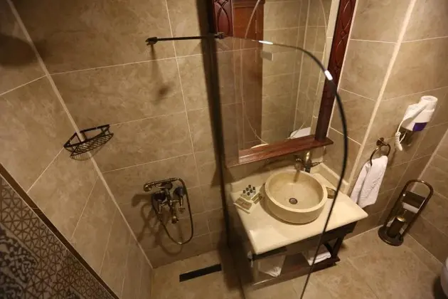 Standard Manzaralı Oda