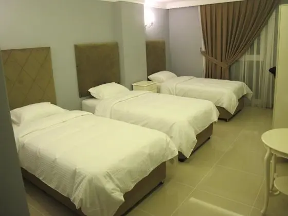 Triple, Şehir Manzaralı