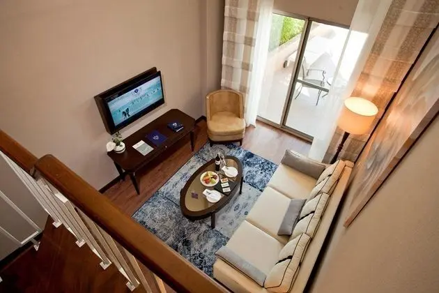 https://images.etstur.com/files/images/hotelImages/TR/52921/l/Kaya-Palazzo-Golf-Resort-Oda-392274.jpg