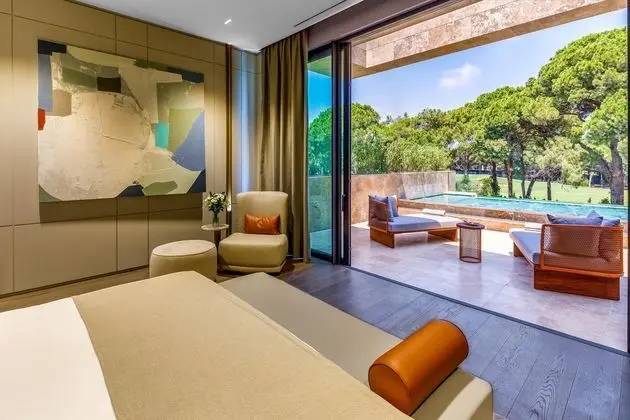 https://images.etstur.com/files/images/hotelImages/TR/52921/l/Kaya-Palazzo-Golf-Resort-Oda-392333.jpg