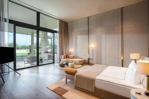 https://images.etstur.com/files/images/hotelImages/TR/52921/l/Kaya-Palazzo-Golf-Resort-Oda-392371.jpg