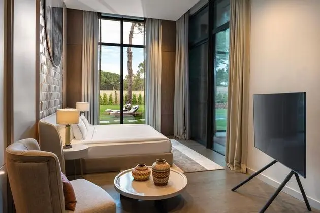 https://images.etstur.com/files/images/hotelImages/TR/52921/l/Kaya-Palazzo-Golf-Resort-Oda-392374.jpg
