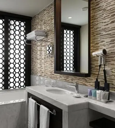 https://images.odamax.com/img/1024x768/odamax/image/upload/Kaya_Palazzo_Golf_Resort_202511251600479_Superior_Rooms_Bathroom_3_min.jpg